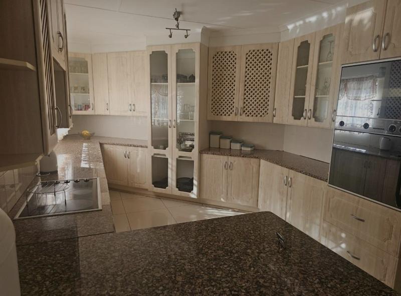 5 Bedroom Property for Sale in Mmabatho North West